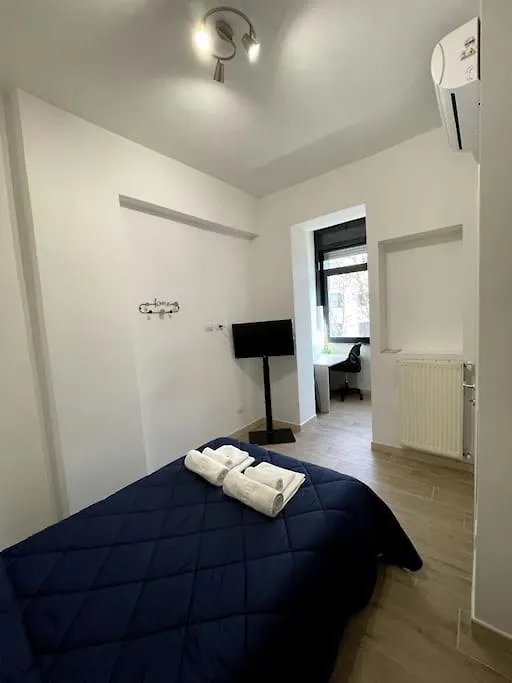 Modern Apartment In Rome - S.Paolo 0*,  Italia