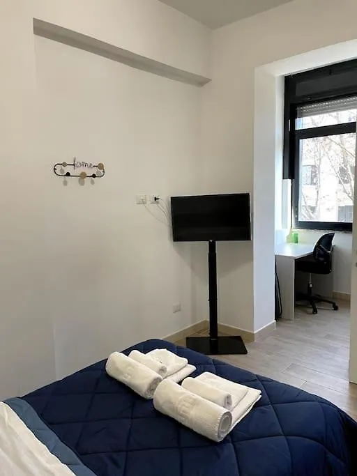 Modern Apartment In Rome - S.Paolo