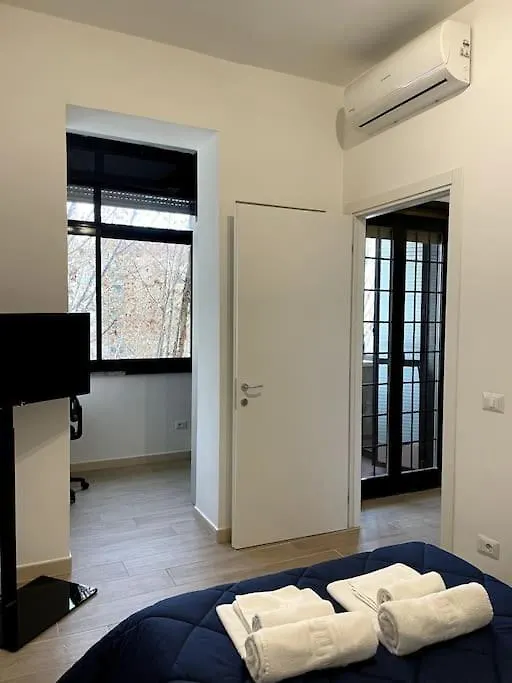 Modern Apartment In Rome - S.Paolo
