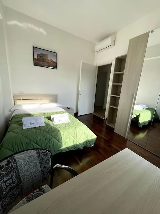 Modern Apartment In Rome - S.Paolo
